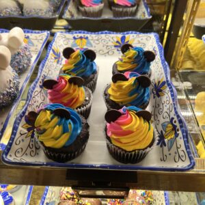 raintbow cupcakes